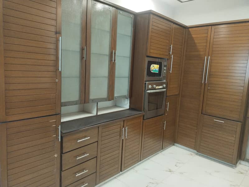 1 Kanal Modern Design Like new House for Rent in AA Block Phase 4 DHA Lahore 31