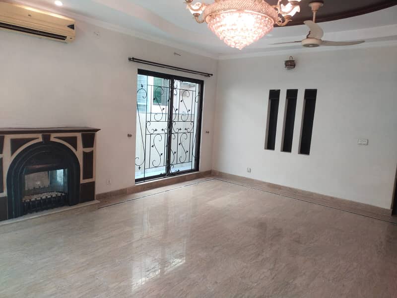1 Kanal Modern Design Like new House for Rent in AA Block Phase 4 DHA Lahore 33