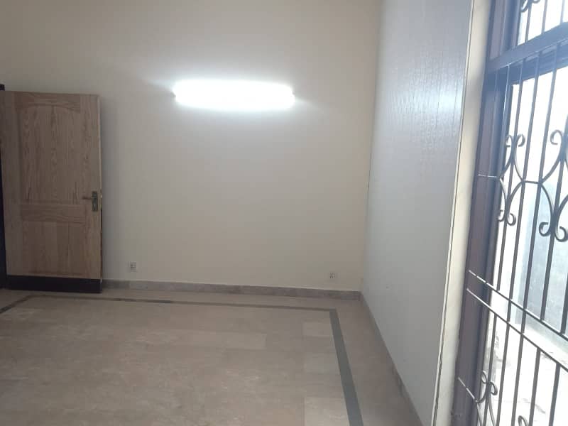 1 Kanal Beautiful House for Rent in L Block Phase 1 DHA Lahore 2