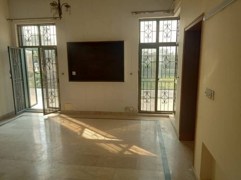 1 Kanal Beautiful House for Rent in L Block Phase 1 DHA Lahore 16