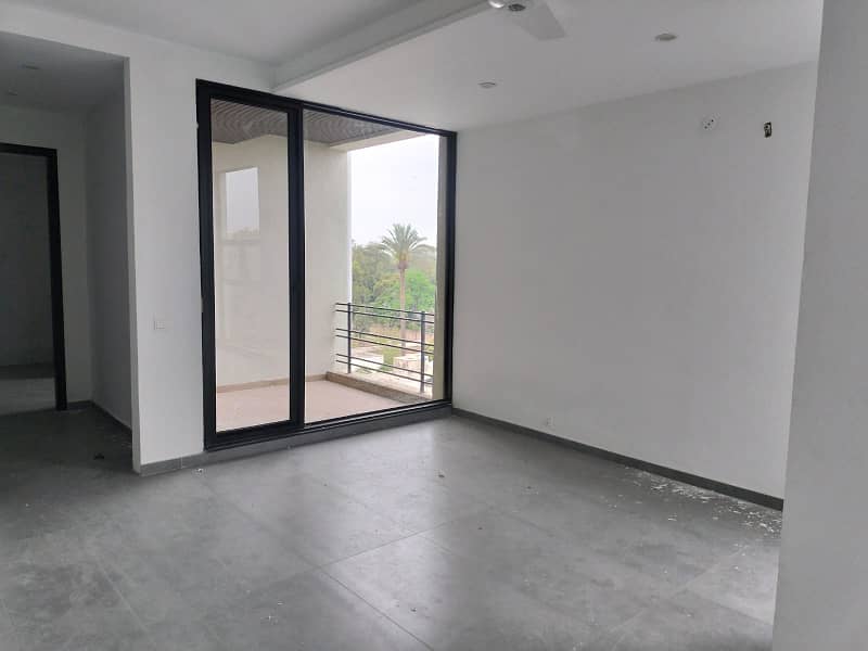 4 Bed Brand New Penthouse Apartment in Hub of Gulberg Zahoor Elahi Road FCC Gulberg Lahore 1