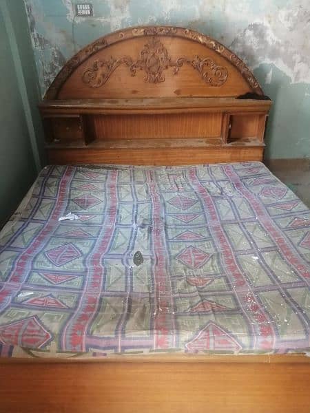 king size doubke bed with metres 1