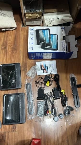 WONNIE 10.5" Two DVD Players Dual Screen for Car 0