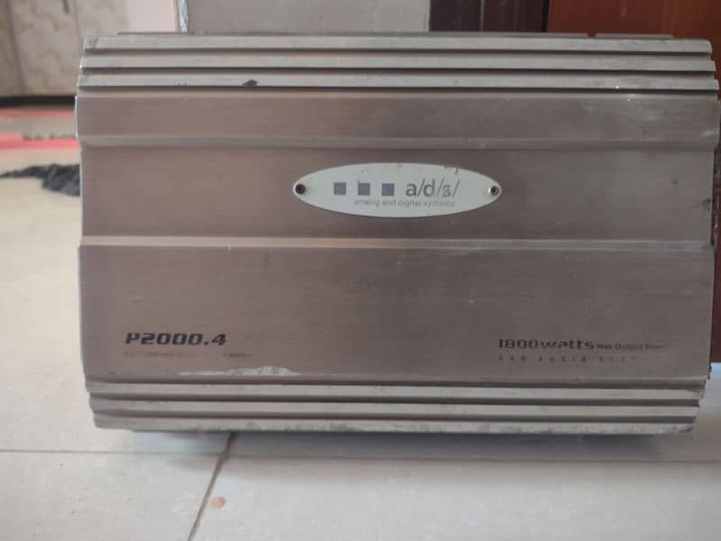 P. 2000.4 CHANNEL AMPLIFIER WITH BASS WOOFER 6