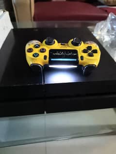 PS4 500GB WITH CONTROLLER+ BOX