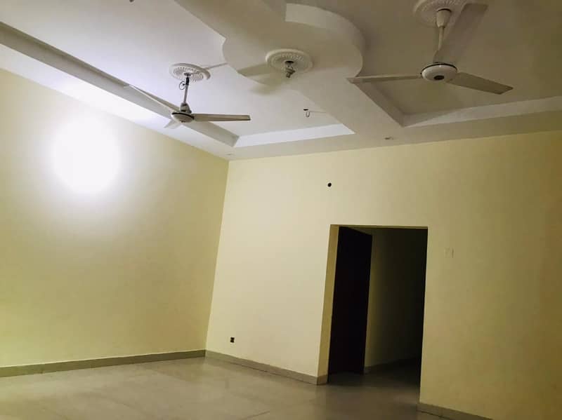 1 Kanal Double Storey House For Rent in Model Town Ext Lahore 2
