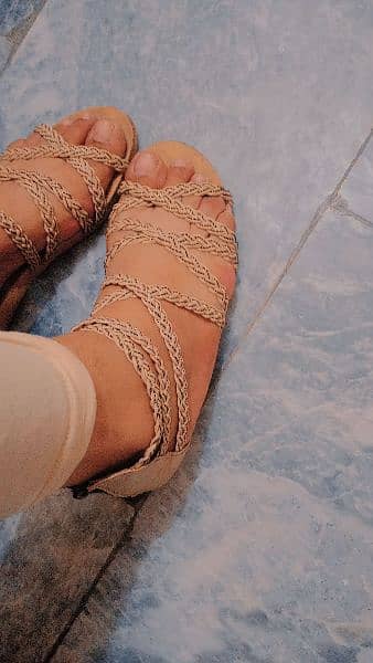 sandal 1