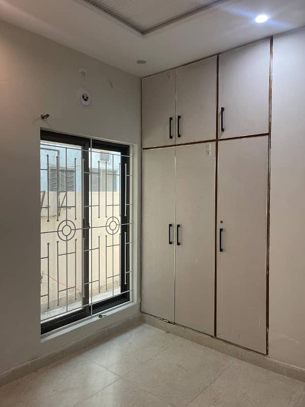 5 Marla Full House for sale In Sector D Bahria Town, Lahore 8