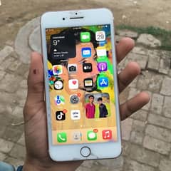 iphone 7 plus 128GB (PTA Approved) contact and WhatsApp 03402757803