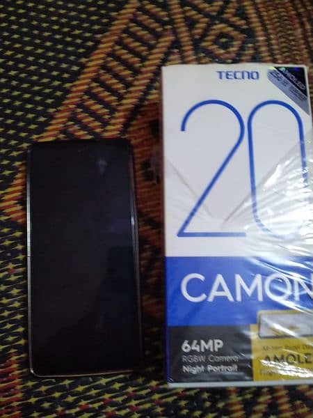 Tecno Camone  20   8/256. . +8 2