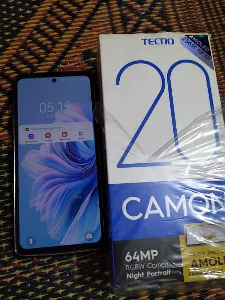 Tecno spark 20   8/256. . +8 4