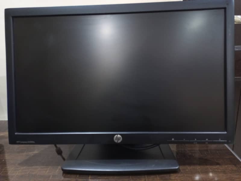 HP Compaq 20 inches LCD neat and clean 0