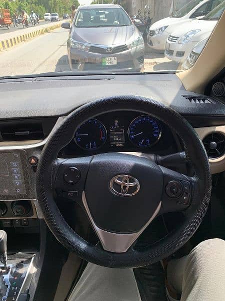 Total Geniune Toyota Corolla Altis 1.6 / 2018 Model 7