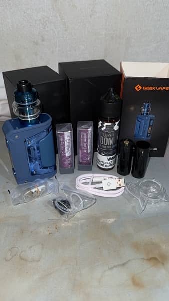 Geekvape L200 classic kit/smoke/extra coil,falvor,cell etc 3
