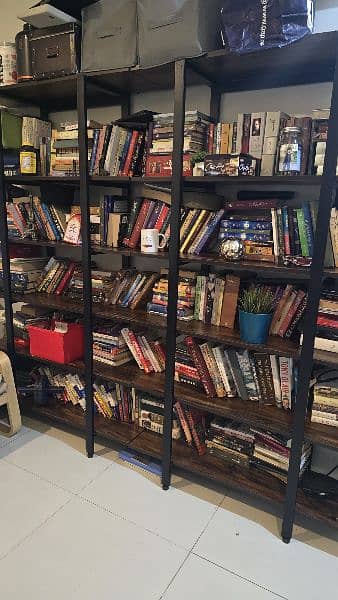 Books/Store Shelves 0