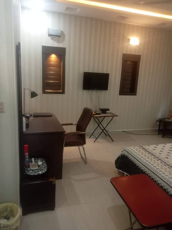 Beautiful furnished kanal house available for rent in phase 7 bahria town rawalpindi 6