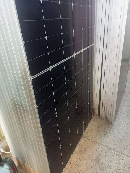 longi and jinko A grade solar panel 2