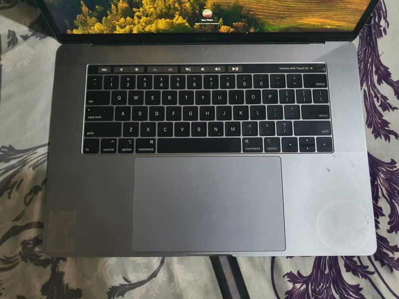 MacBook Pro 2018 Touch Bar, " Retina Big Display 6