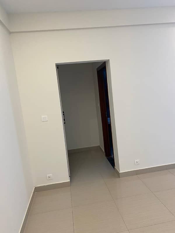 3 Bed Newly Flat For Sale In Askari 13 11
