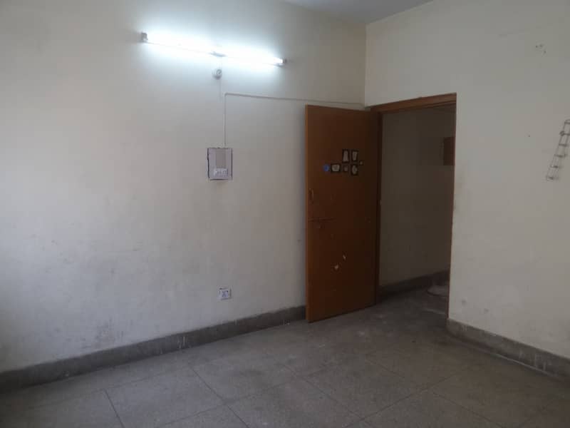 Stunning Flat Is Available For Sale In Askari 13 6