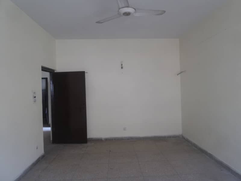 Stunning Flat Is Available For Sale In Askari 13 7