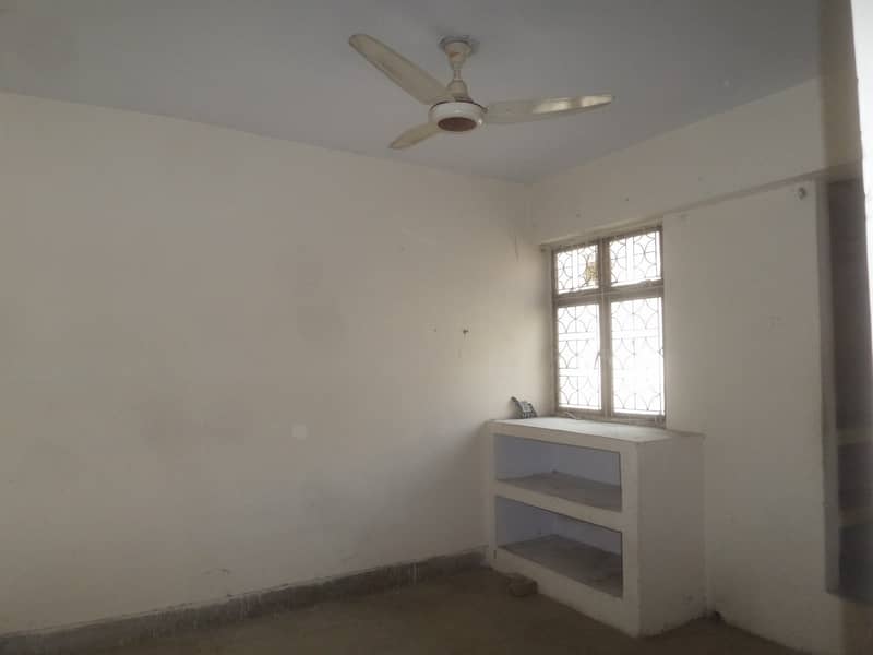 Stunning Flat Is Available For Sale In Askari 13 9