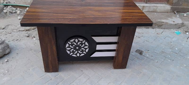 size : 30×4 ; office table 0