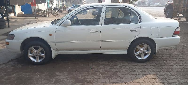 Toyota Corolla XE 1995 11