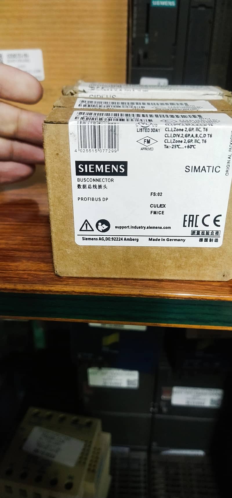 Siemens plc S7 300 2 / 8 AI , rtd , 16 / 32 Digital I/O , Ethernet CP 9