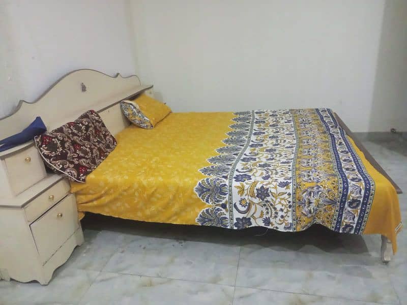king size bed 3