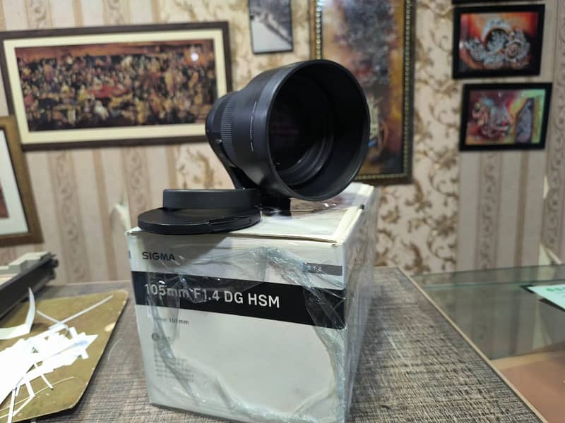 Sigma 105mm f/1.4 DG HSM Art Lens for Canon 6