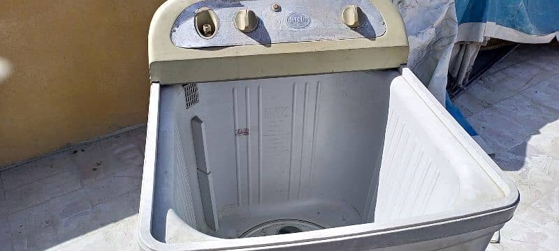 Stylo washing machine only washer good condition 1