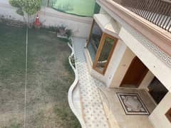 Well Maintained House Available For Sale (350 Sq. Yards)