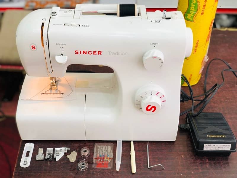 SN-520 sewing machine 1