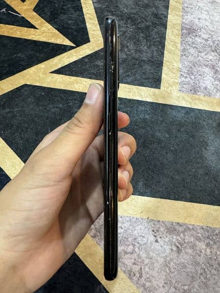 Samsung Galaxy S20 Plus 8/128 Gb 5