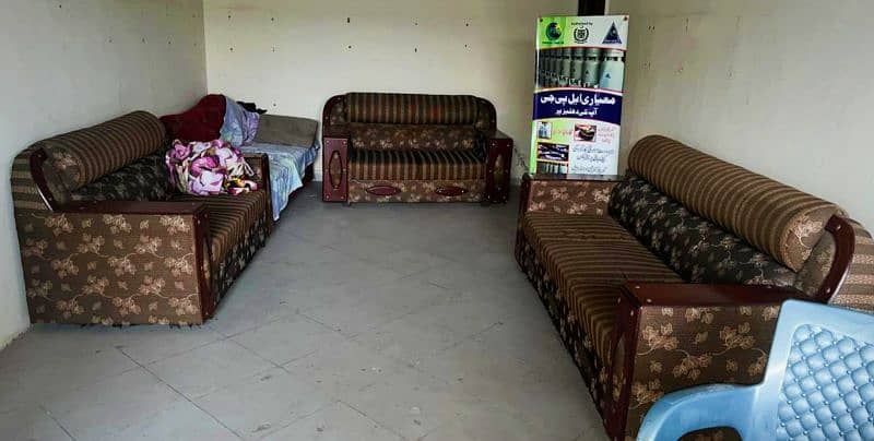 Home Used Sofa Set With Table For Sale Best Condition 0