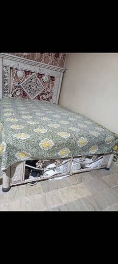 Single 2 Iron beds without matress