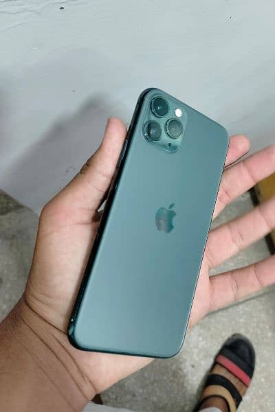 iphone 11 pro 10/10 condition with 81% battry health 64gb memory wp 5