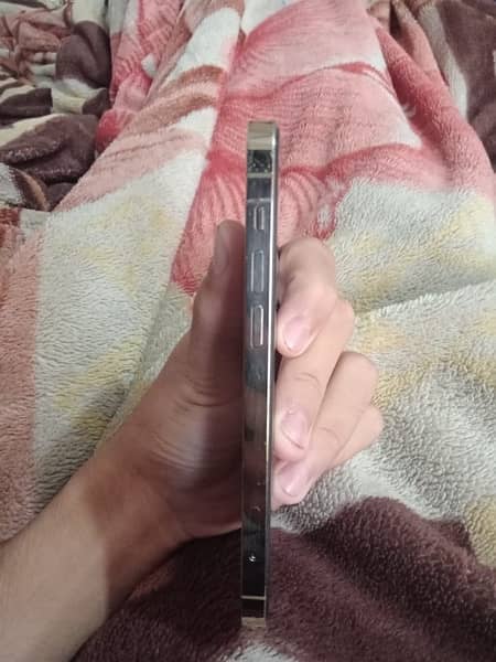 Iphone 12 pro for sale in peshawar 3