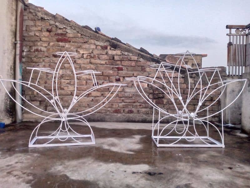 Gamla stand for sale iron made. 3