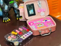 usable Kids Makeup Kit