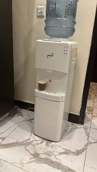 water Dispenser with refrigerator 1