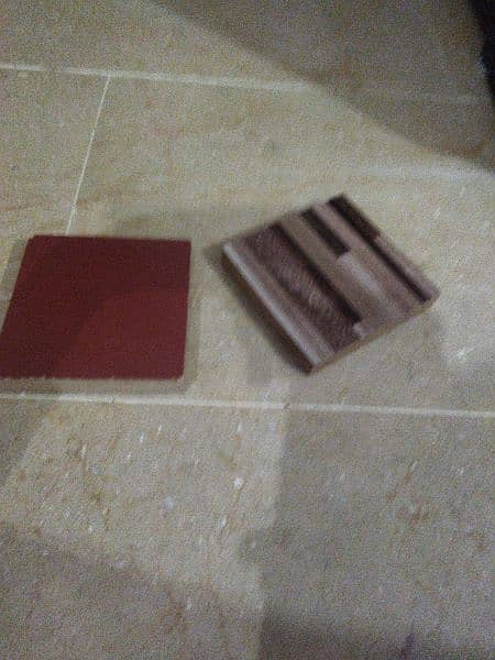 2 wooden Tiles 10/10 condition 0