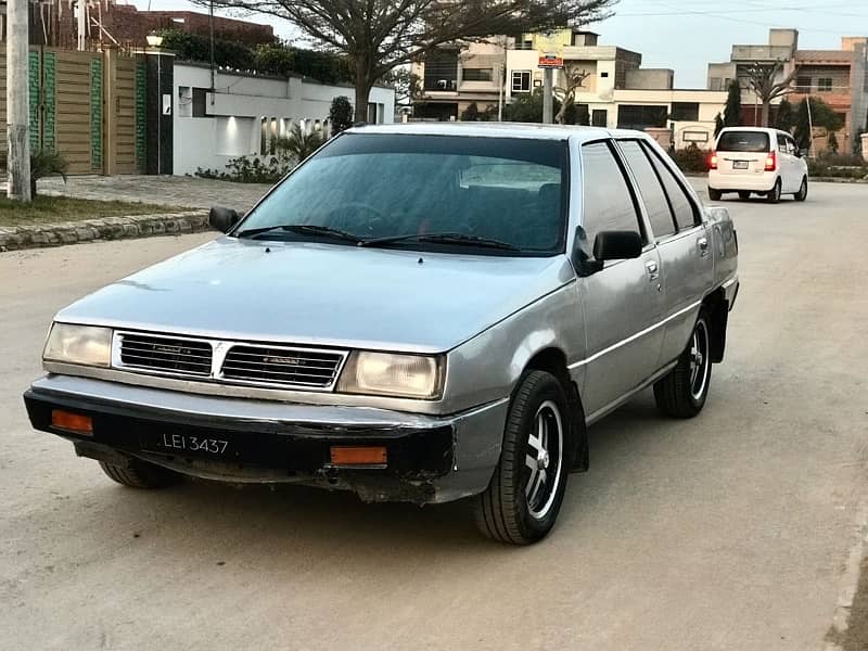 Mitsubishi Lancer 1992 3