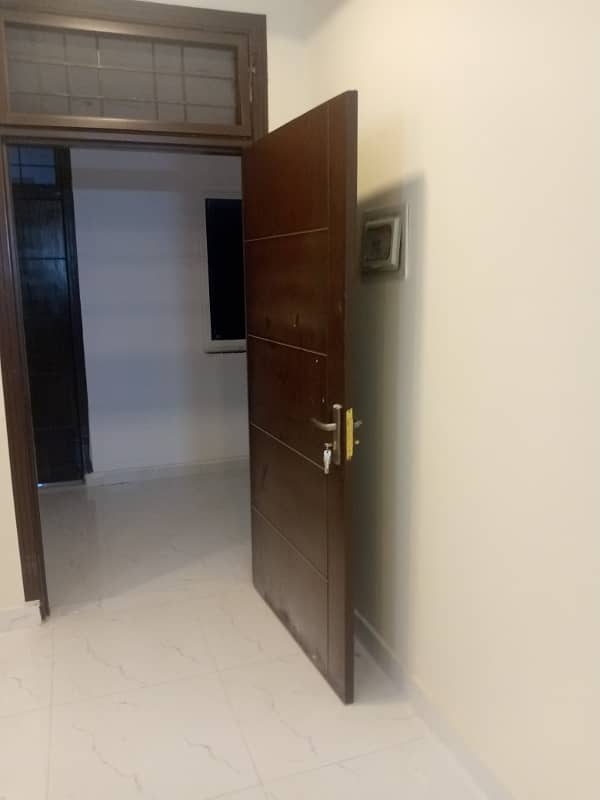 studio apartment availble for sall in gulberg greens islamabad 12