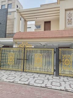 Upper Portion House With Car Parking and Lounge For Rent In SherShah Block Bahria Town Lahore
