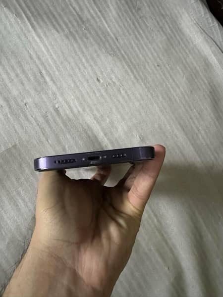 iPhone 14 Pro Max jv , purple colour ,water pack, 10-10 condition 128 4