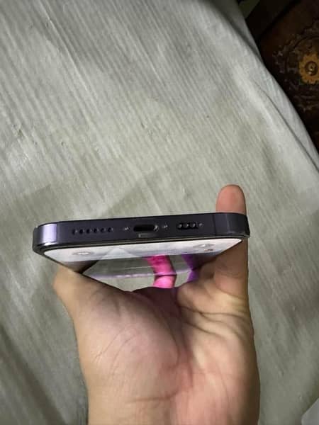 iPhone 14 Pro Max jv , purple colour ,water pack, 10-10 condition 128 7