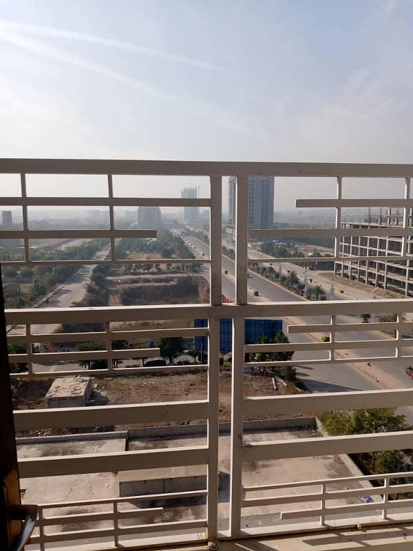 3bed aparment avaible for rent in gulberg greens islamabad 24