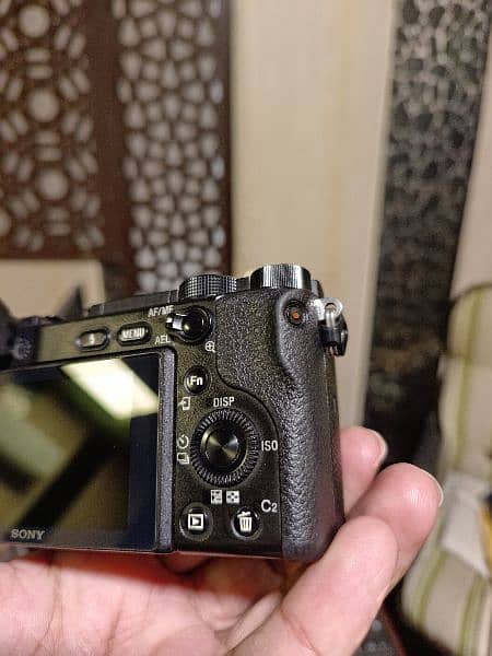 Sony A6400+16-50 kit lens 2